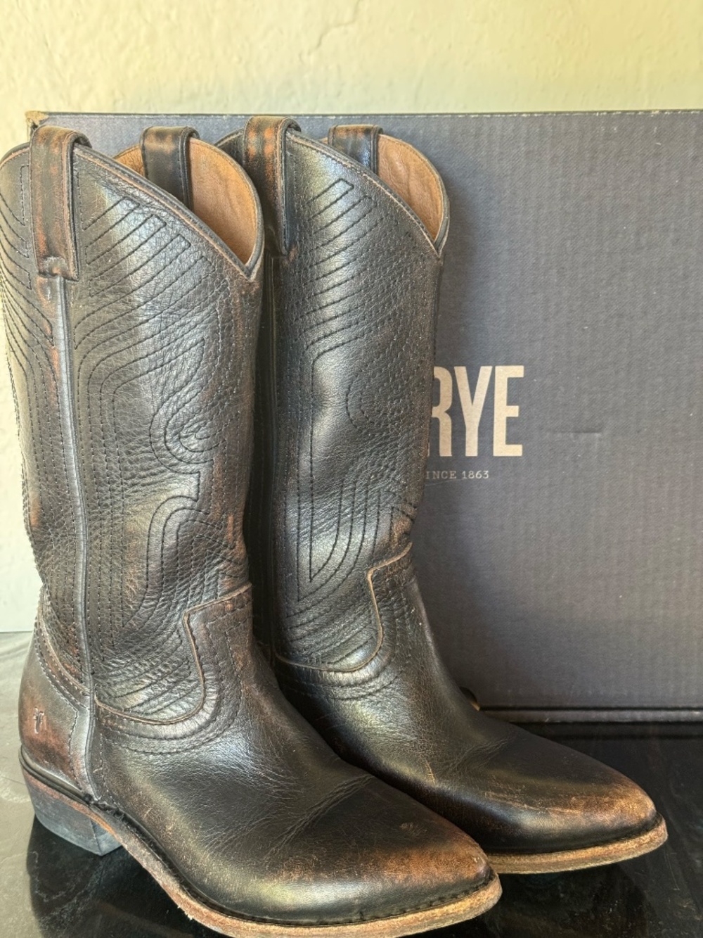 FRYE Billy pull on women's boots size 7B
